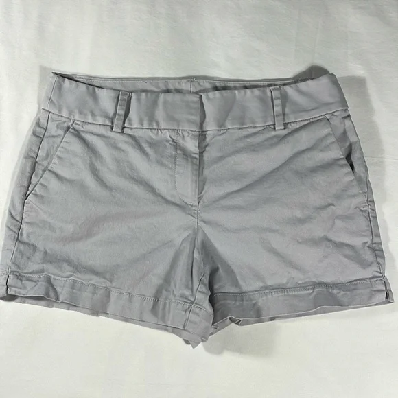LOFT womens grey The Riveria Short flat front 3.5" inseam shorts - size 8 - Picture 2 of 10